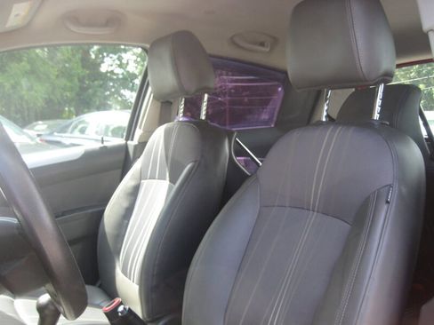 Used 2014 Chevrolet Spark LT image 24