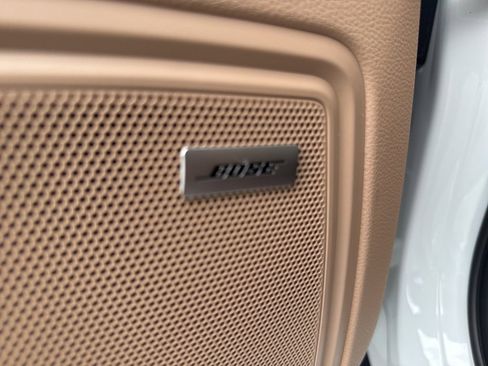 Used 2025 Porsche Macan image 40