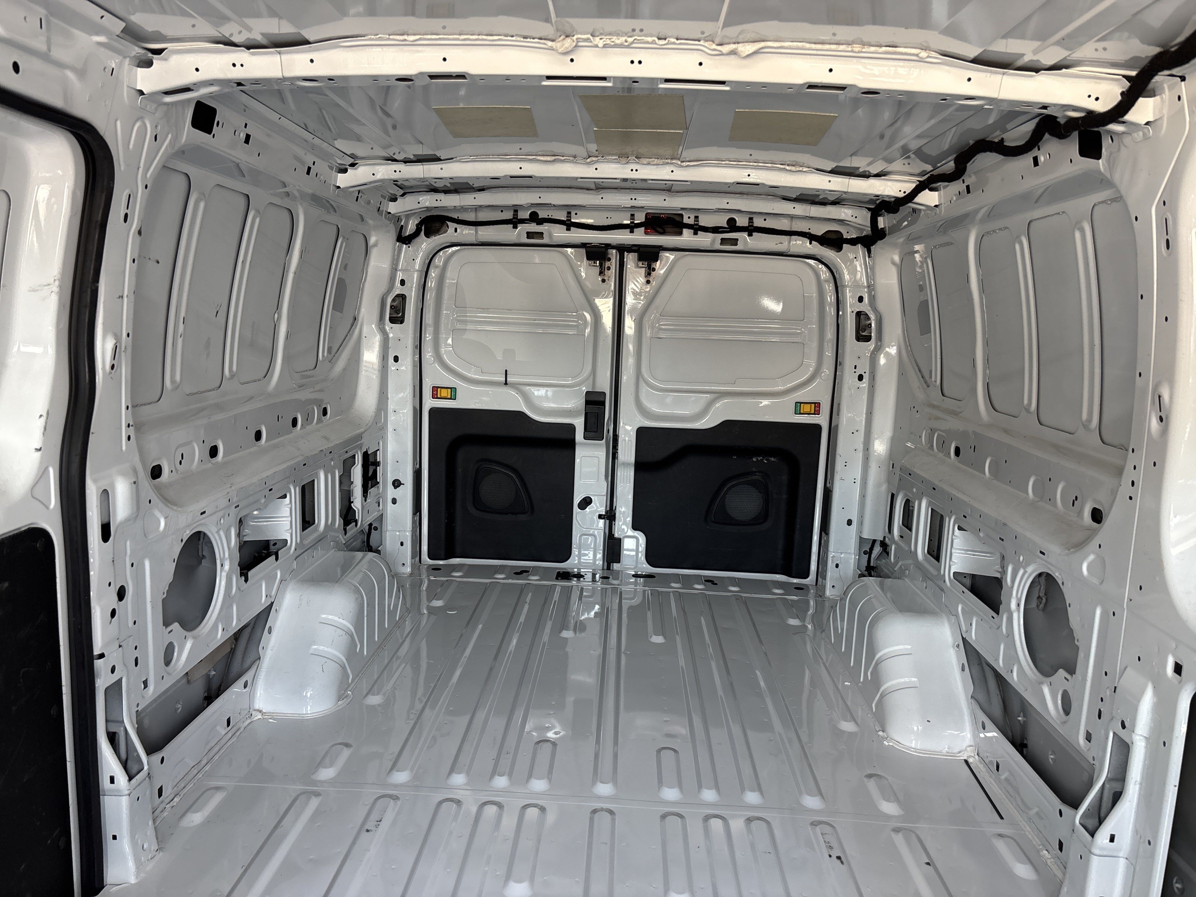 Used 2024 Ford Transit 250 Low Roof AWD image 12
