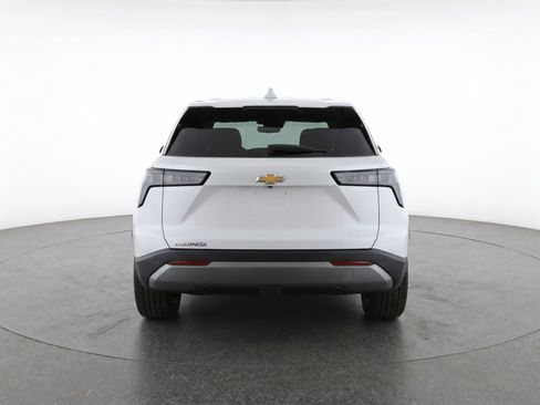Used 2025 Chevrolet Equinox LT FWD image 7