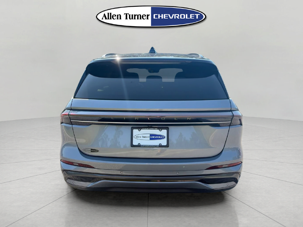 Used 2025 Lincoln Nautilus Reserve w/ Jet Appearance Package AWD/4WD image 5