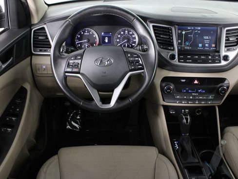 Used 2016 Hyundai Tucson Limited image 6