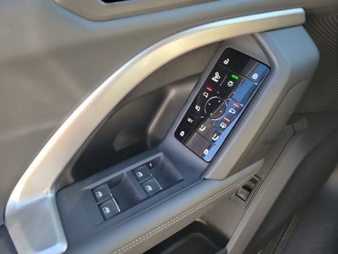 Certified 2025 Audi Q5 Premium Plus w/ Premium Plus image 19