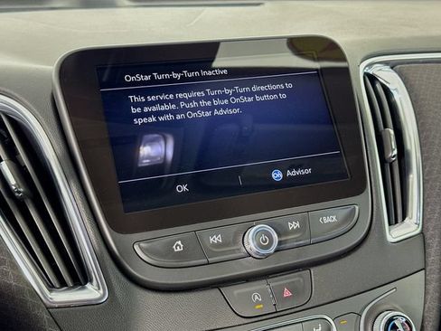 Used 2021 Chevrolet Malibu LT FWD image 15
