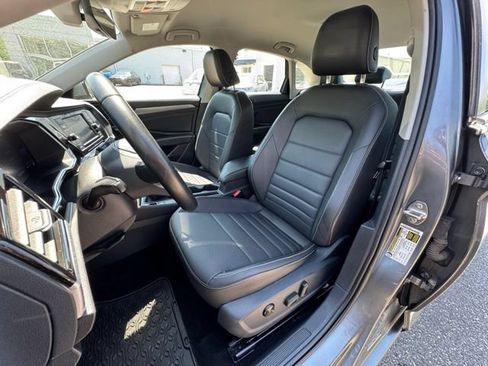 Used 2022 Volkswagen Jetta SE FWD image 28