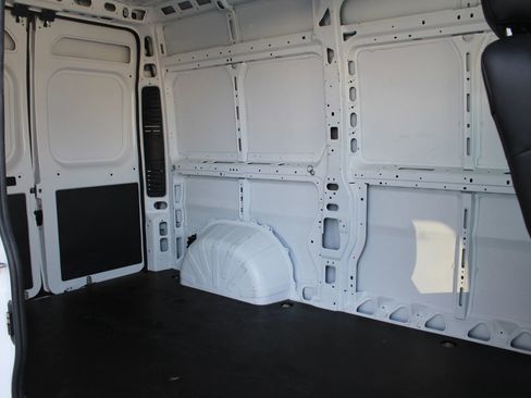Used 2023 RAM ProMaster 1500 w/ Lane Management Group image 33