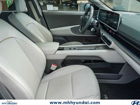 Used 2024 Hyundai Ioniq 6 SEL RWD image 15