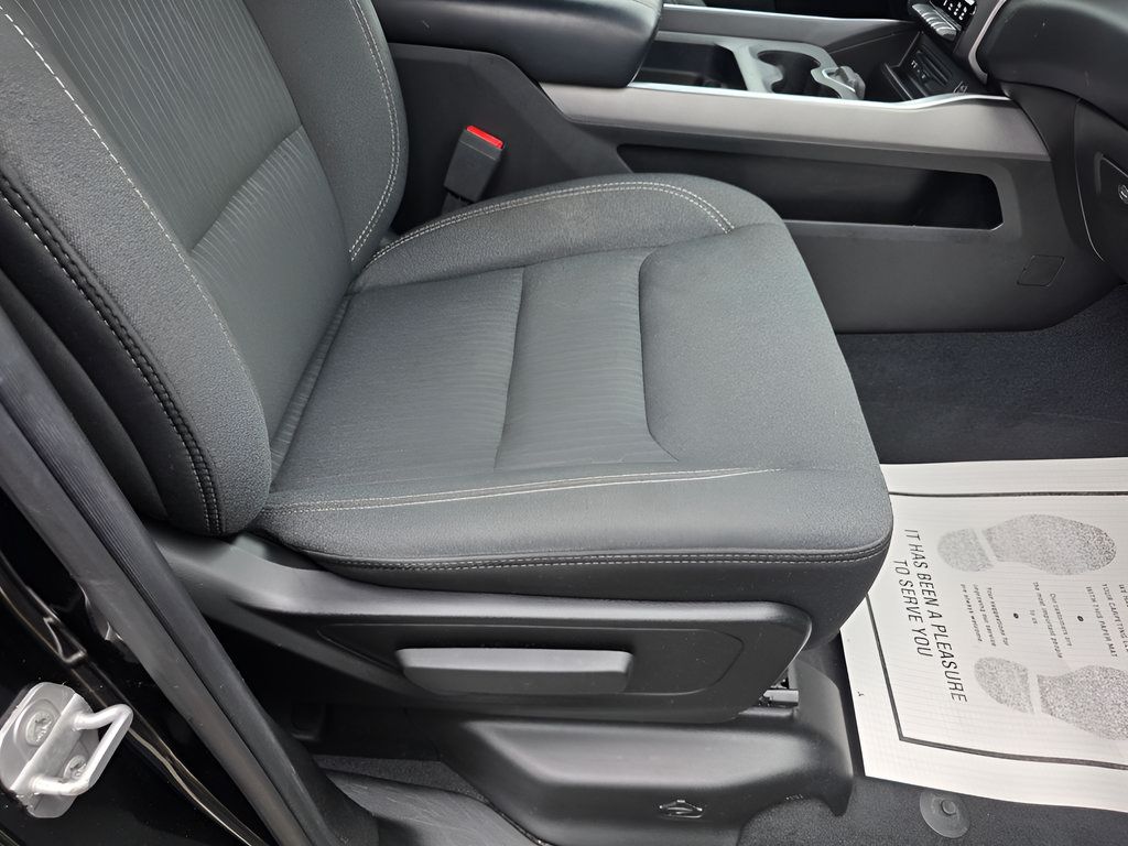 Used 2019 RAM 1500 Big Horn AWD/4WD image 37