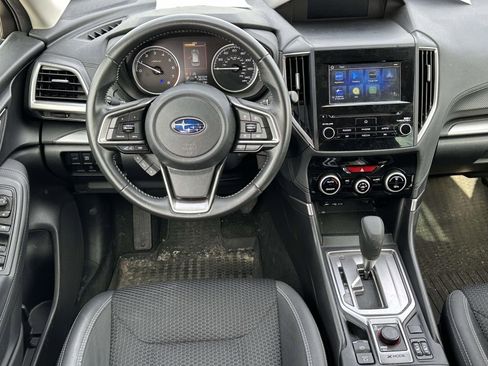 Used 2021 Subaru Forester Premium image 9