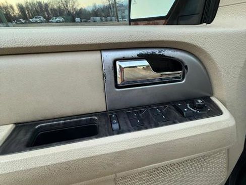 Used 2015 Ford Expedition EL Limited w/ Equipment Group 301A image 17