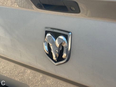 Used 2018 RAM 1500 Laramie w/ Convenience Group image 10