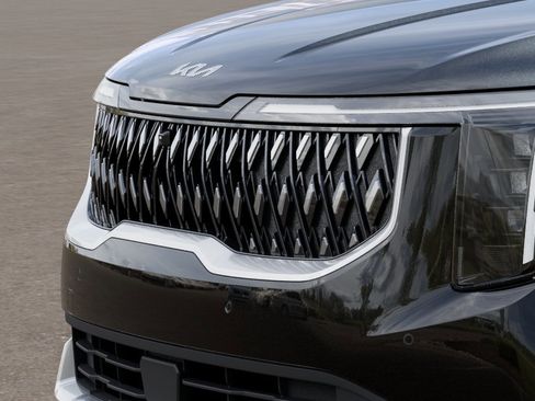 New 2026 Kia Carnival EX FWD image 13