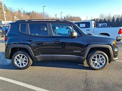 Certified 2023 Jeep Renegade Latitude w/ Sun/Sound Group image 25