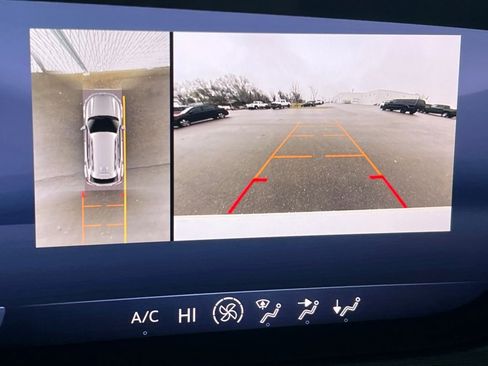 Used 2024 Buick Envision Preferred image 17