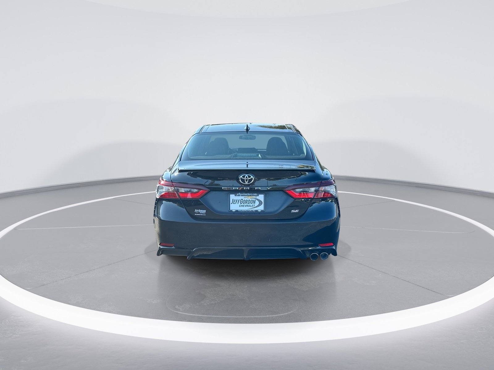 Used 2023 Toyota Camry SE FWD image 8