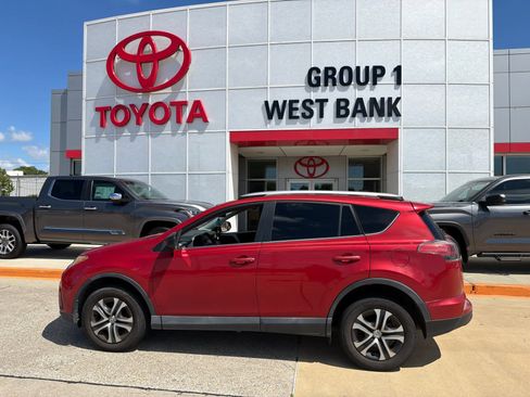 Used 2016 Toyota RAV4 LE FWD image 23