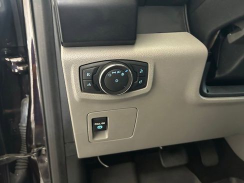 Used 2019 Ford F150 XL w/ Equipment Group 101A Mid RWD image 40