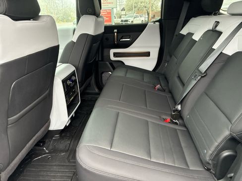 Used 2024 GMC Hummer EV 2X w/ Extreme Off-Road Package AWD/4WD image 16