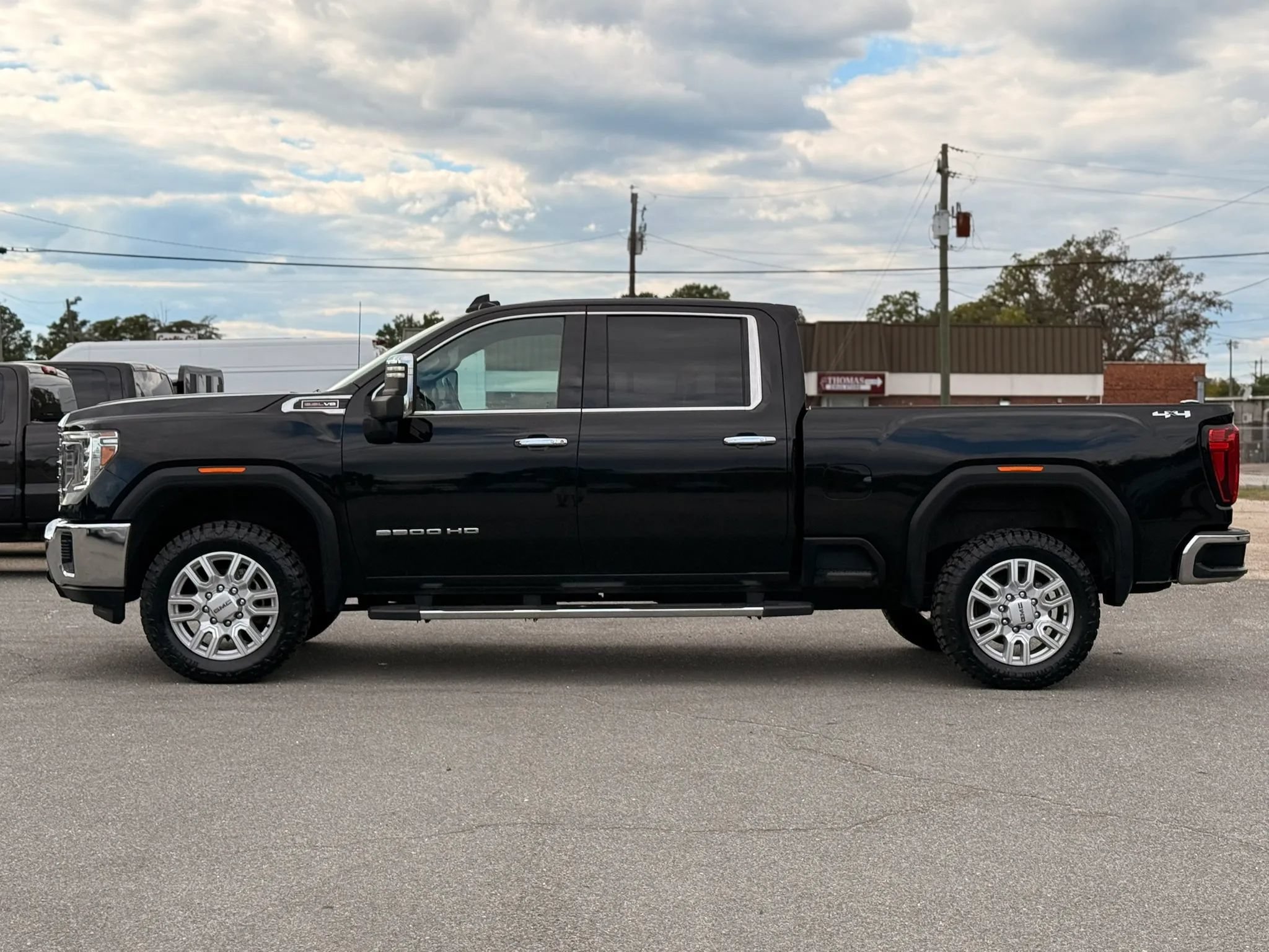 Used 2022 GMC Sierra 2500 SLT w/ SLT Convenience Package AWD/4WD image 6