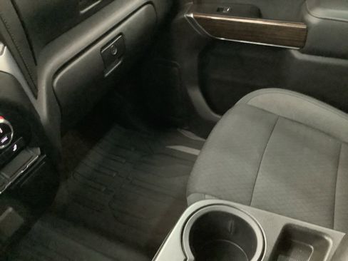 Used 2020 GMC Sierra 1500 Elevation w/ Elevation Value Package image 25