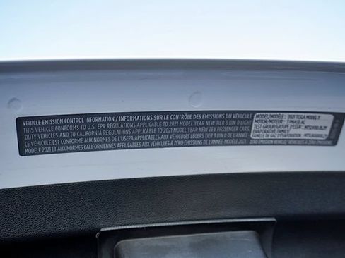 Used 2021 Tesla Model Y Long Range AWD/4WD image 51