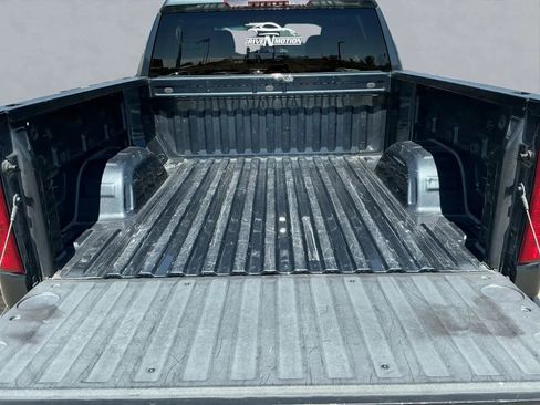 Used 2021 Chevrolet Silverado 1500 LT image 19