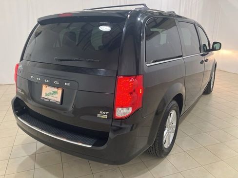 Used 2019 Dodge Grand Caravan SXT image 5