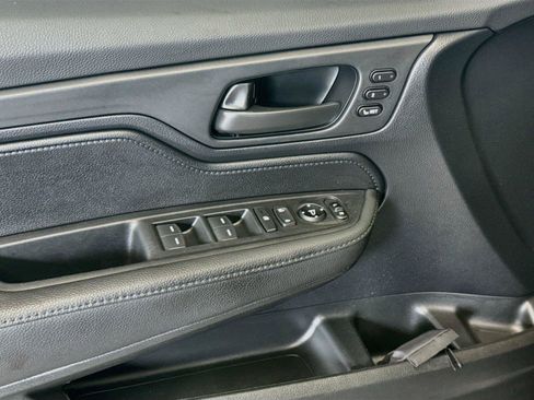 Used 2024 Honda Odyssey EX-L image 17