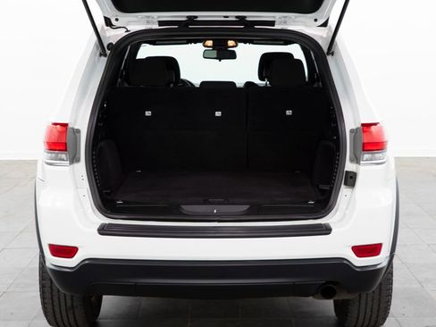 Used 2015 Jeep Grand Cherokee Laredo w/ Quick Order Package 23E AWD/4WD image 16