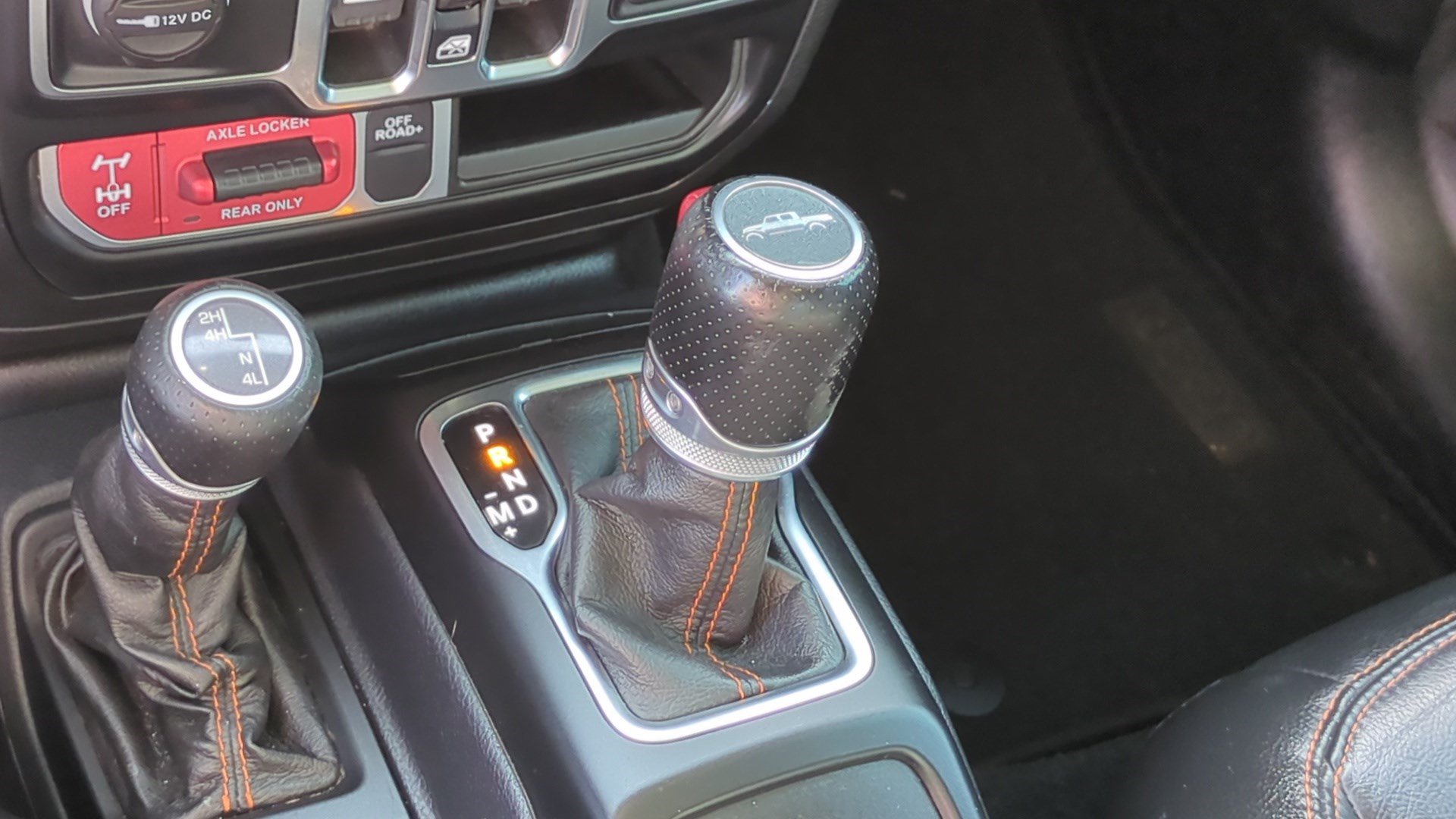 Used 2021 Jeep Gladiator Mojave AWD/4WD image 24