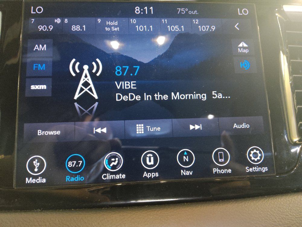 Used 2018 Chrysler Pacifica Touring Plus w/ S Appearance Package FWD image 25