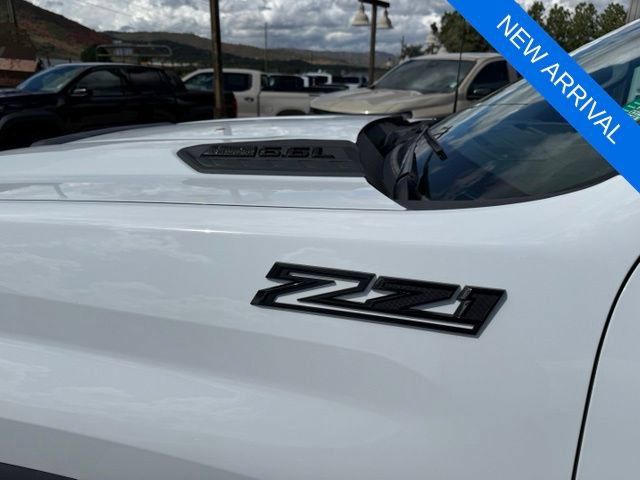 Used 2025 Chevrolet Silverado 2500 Custom w/ Custom Value Package AWD/4WD image 8