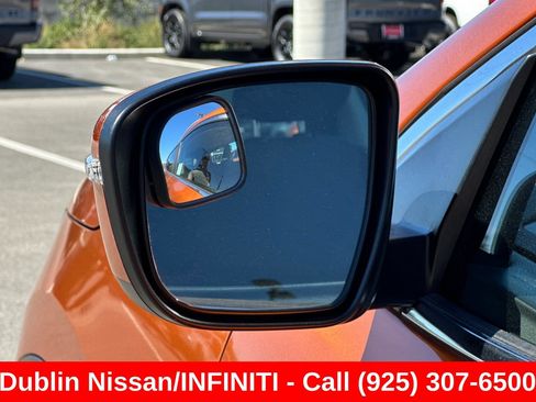 Used 2017 Nissan Rogue Sport SV AWD/4WD image 53