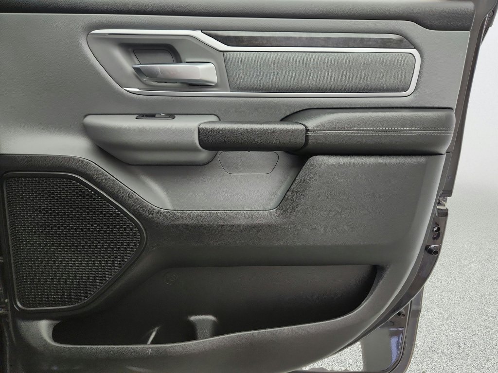 Used 2020 RAM 1500 Big Horn AWD/4WD image 30