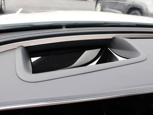Used 2024 Mercedes-Benz E 350 4MATIC Sedan image 39