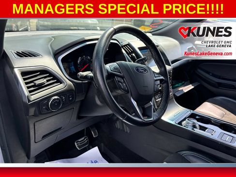 Used 2019 Ford Edge ST w/ Equipment Group 401A AWD/4WD image 18