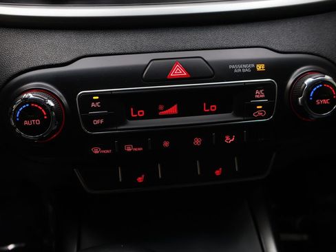 Used 2020 Kia Sorento S FWD image 26