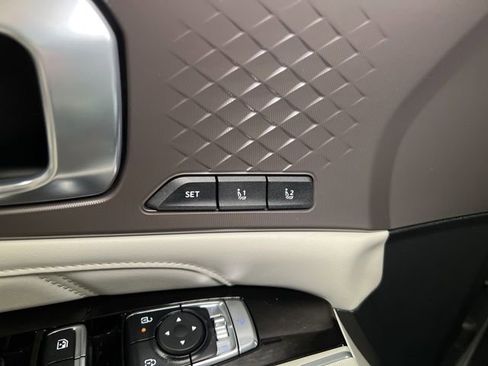 Used 2025 Kia Sorento SX Prestige image 50