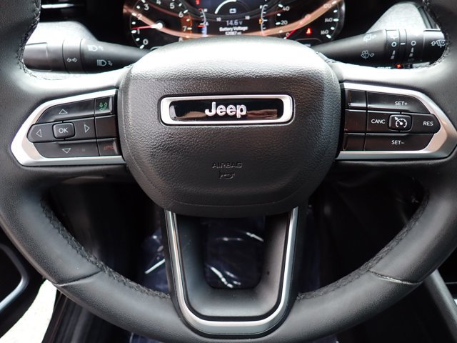 Used 2024 Jeep Compass Latitude AWD/4WD image 15