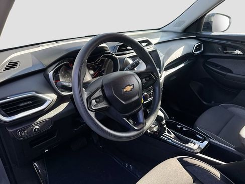 Used 2022 Chevrolet TrailBlazer LS FWD image 7