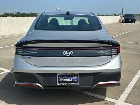 Used 2026 Hyundai Sonata SE FWD image 11