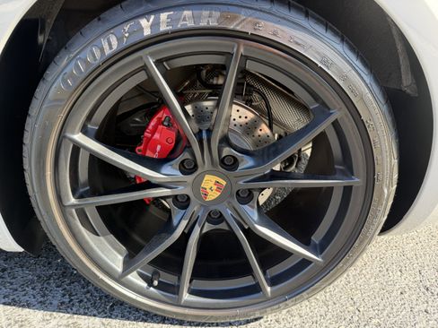 Certified 2019 Porsche 718 Cayman S RWD image 10