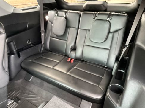 Used 2021 Ford Explorer Limited w/ Equipment Group 301A image 23