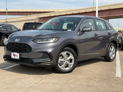 Used 2025 Honda HR-V LX image 2