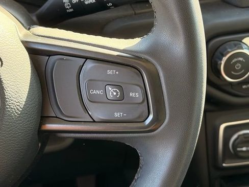 Used 2023 Jeep Wrangler Unlimited AWD/4WD image 12