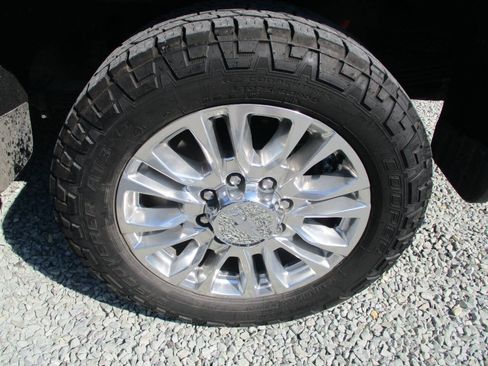 Used 2020 Chevrolet Silverado 2500 High Country w/ Z71 Off-Road Package image 28