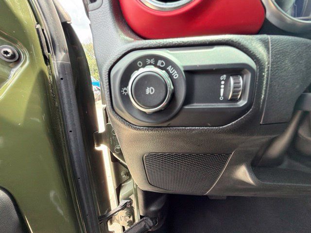 Used 2023 Jeep Wrangler Unlimited Rubicon w/ Xtreme 35 Tire Package AWD/4WD image 18