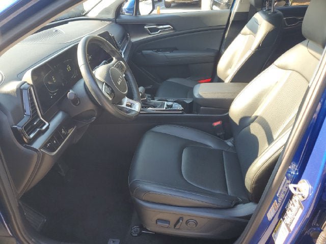 Used 2025 Kia Sportage EX FWD image 25