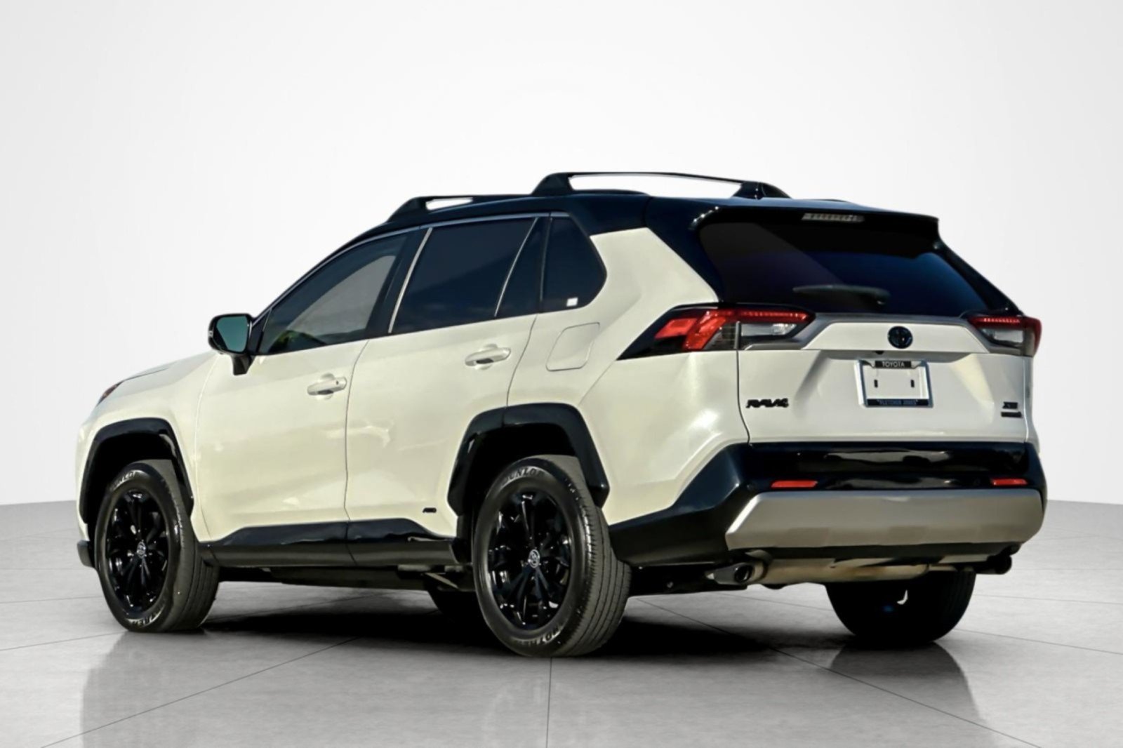 Certified 2024 Toyota RAV4 XSE w/ Advanced Technology Package AWD/4WD image 3