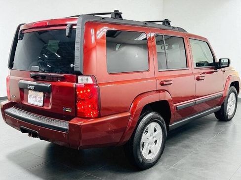 Used 2007 Jeep Commander Sport image 5